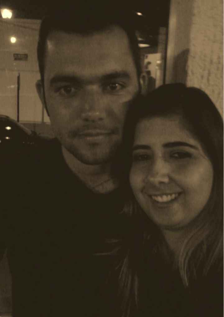A primeira foto com o seu futuro marido - 1