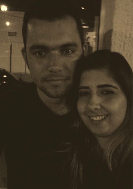 A primeira foto com o seu futuro marido - 1