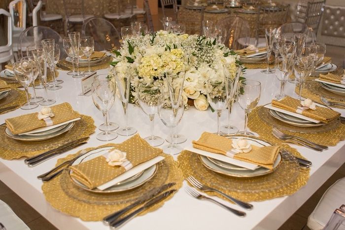branco com dourado