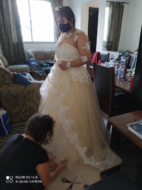 Ajustando meu vestido 🙂 - 2