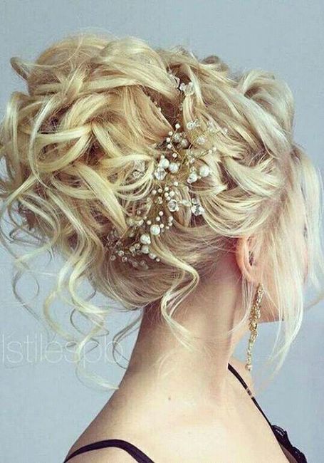 Inspirações de penteados ( cabelo preso ) - 3