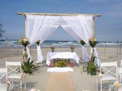 Altar com cortinado