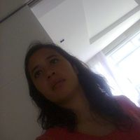 Essa e a Camila.