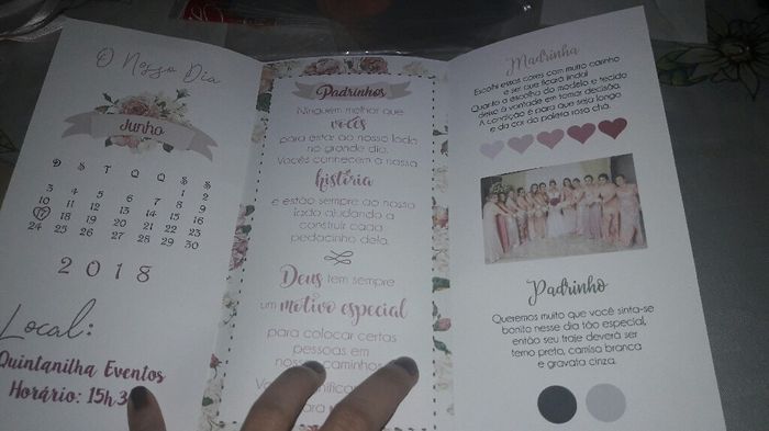  Oi noivinhas,vcs vão padronizar as madrinhas ou vão deixar ela usarem as cores que elas quiserem,ob