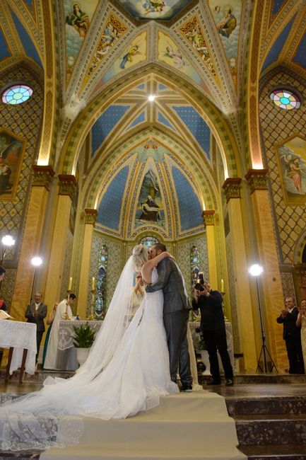 Beijo no altar