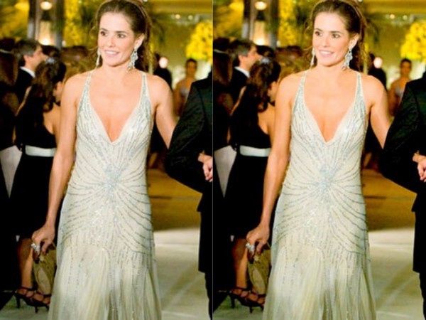 3- Deborah Secco com seu vestido "off white" como MADRINHA de casamento da Juliana Paes 