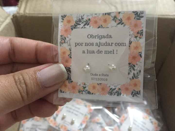Brincos para dar na hr do sapatinho - 1