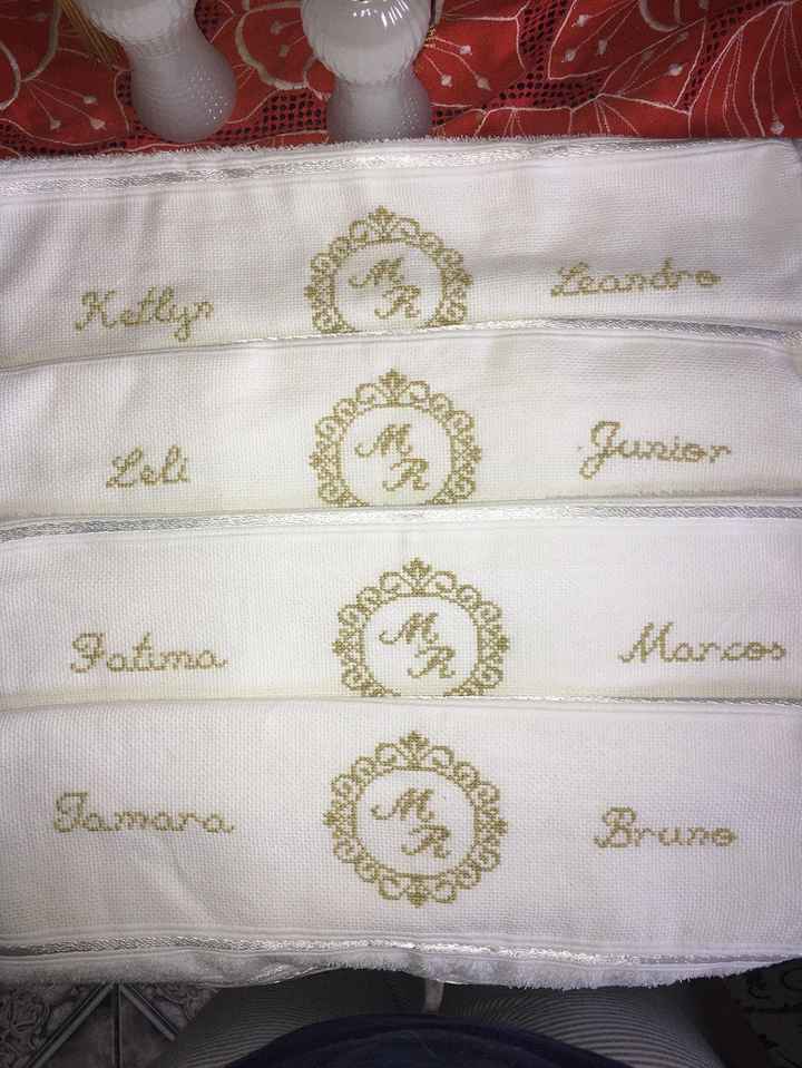 toalhas de rosto bordada
