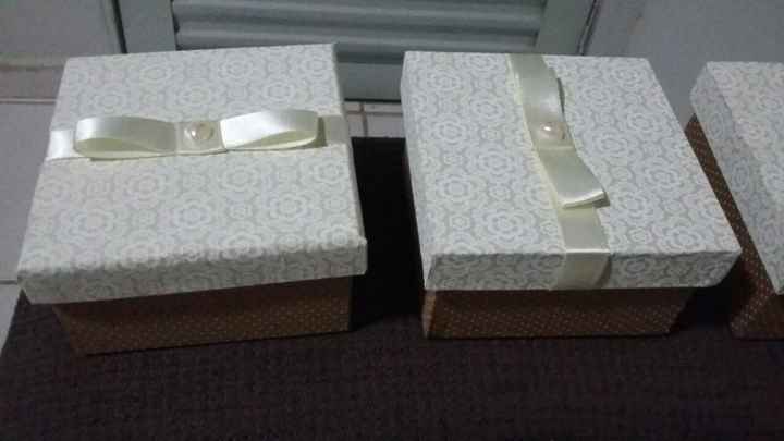 CAIXINHAS POR FORA!!!