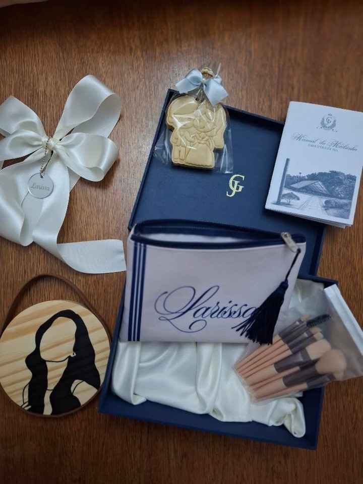 Caixas dos convidados de honra 🤍 - 1