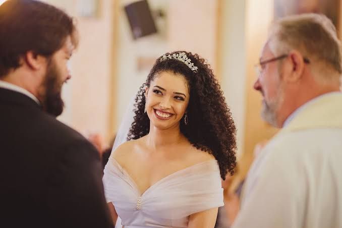 Dia da Noiva para mulheres de cabelo Crespo - 1