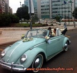 Fusca conversível azul