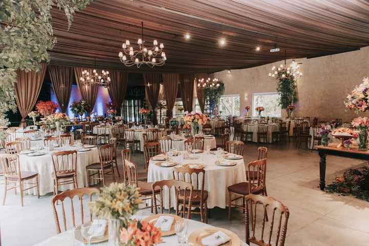 Buffet e bolo de casamento: Barollo buffet