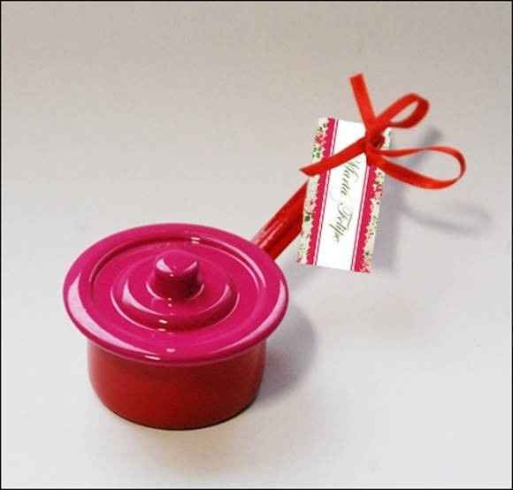 mini panela e dentro docinho