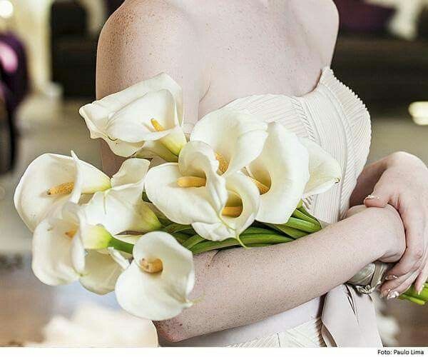 Duelo de buquês: rosas X orquídeas - 1