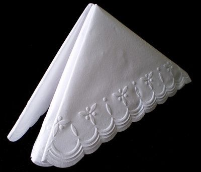 Guardanapo com borda decorada