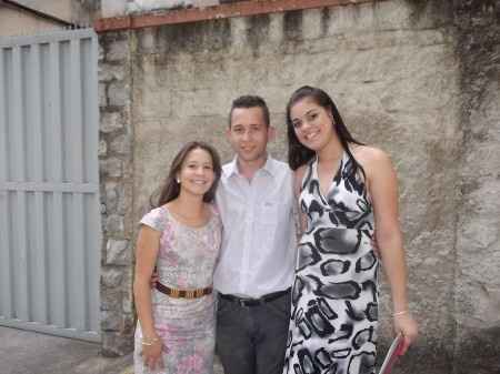 eu meu marido e minha cunhada!
