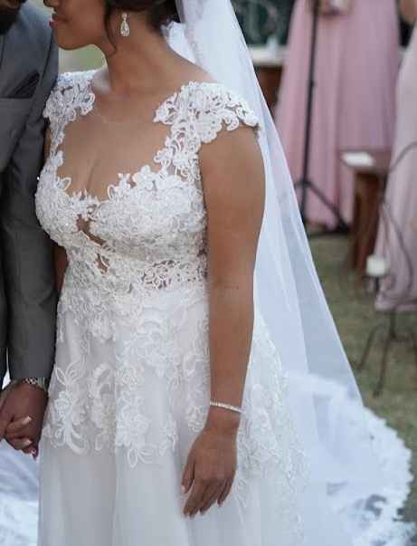 Vestido de Noiva à Venda - 2