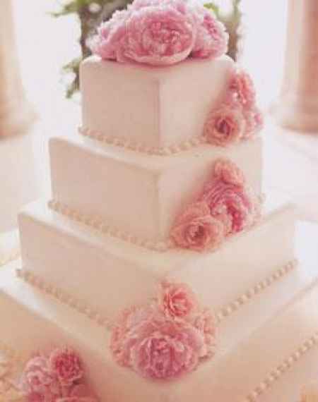 O bolo de casamento com flores perfeito - 1