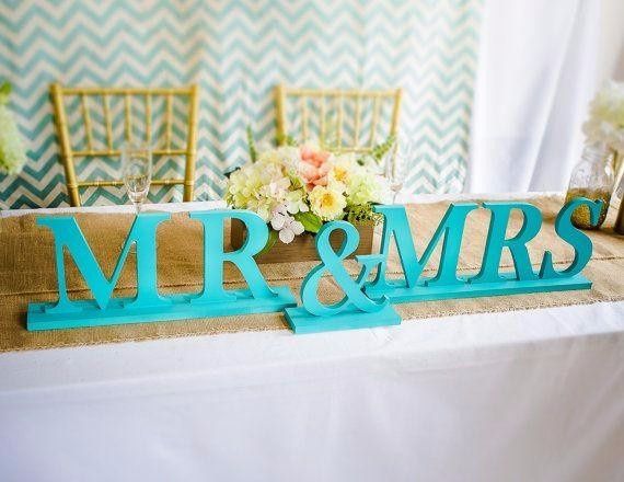 Decoração de casamento azul para mesa dos noivos