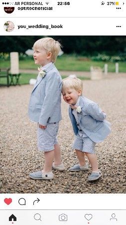 Madrinhas, vestidos tudo da mesma cor ou cores diferentes? 30
