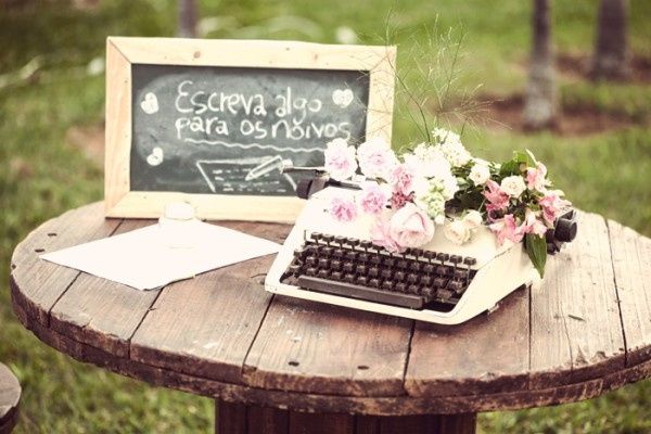 Inspira&ccedil;&atilde;o - M&aacute;quina de escrever na decora&ccedil;&atilde;o