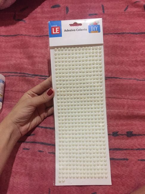 Comprei uma cartela enorme e só usei uma fileira de meia pérola gente