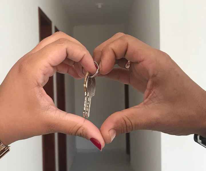 Acabamos de comprar nossa casa. 