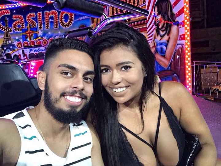 Nós dois.