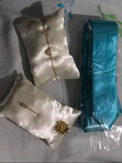 Minhas Almofadinhas, pulseiras e lapelas - Padrinhos - 2