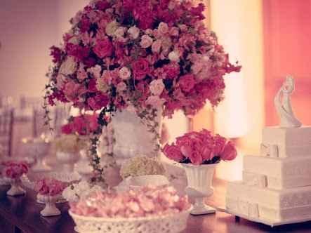 O que acham das cores branca, rosa e roxa para decoração? - 2