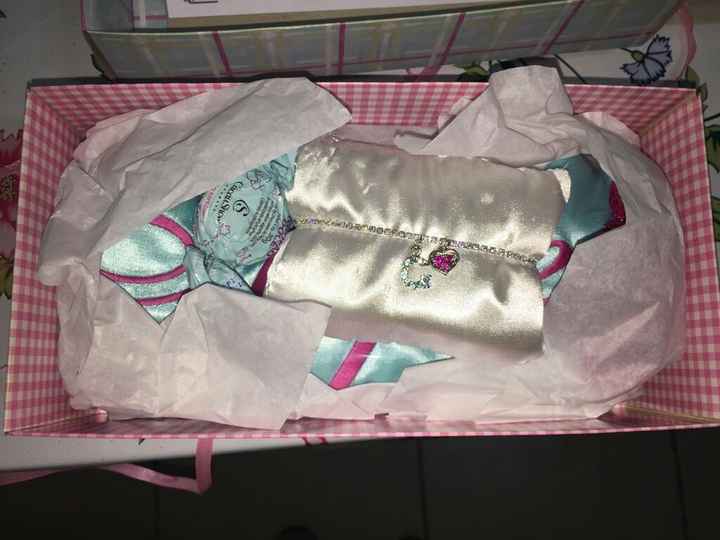 Noivinhas  😍 gostaria de dividir com vocês o presente que montei para as mães  ❤ - 4