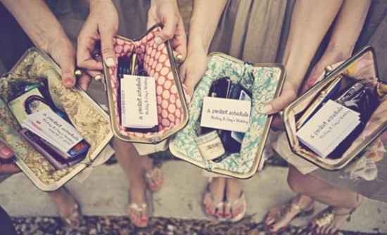 *--------*