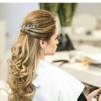 Qual será o tipo do penteado? - 1