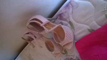 sapatos para o jantar que tera depois do meu casamento