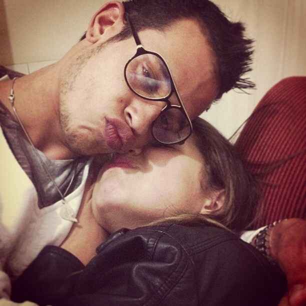 A primeira foto com o seu futuro marido - 1