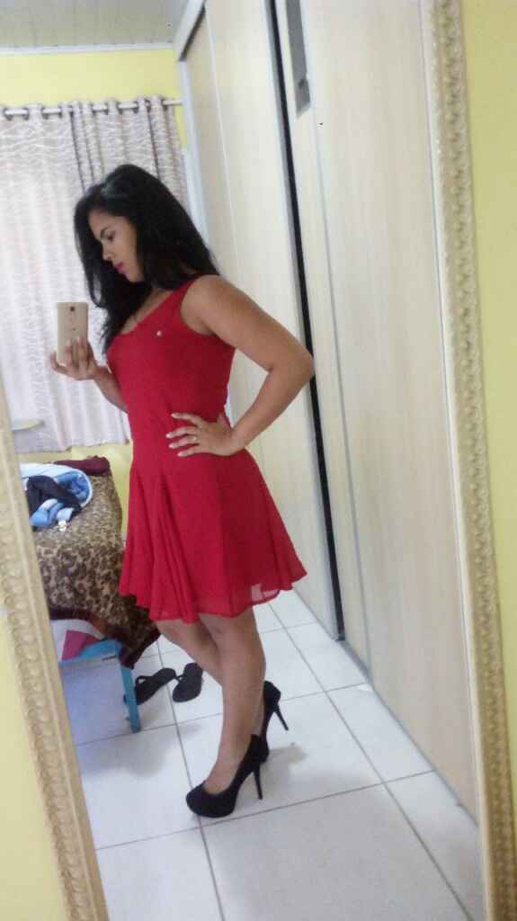  tive que trocar meu vestido - 3