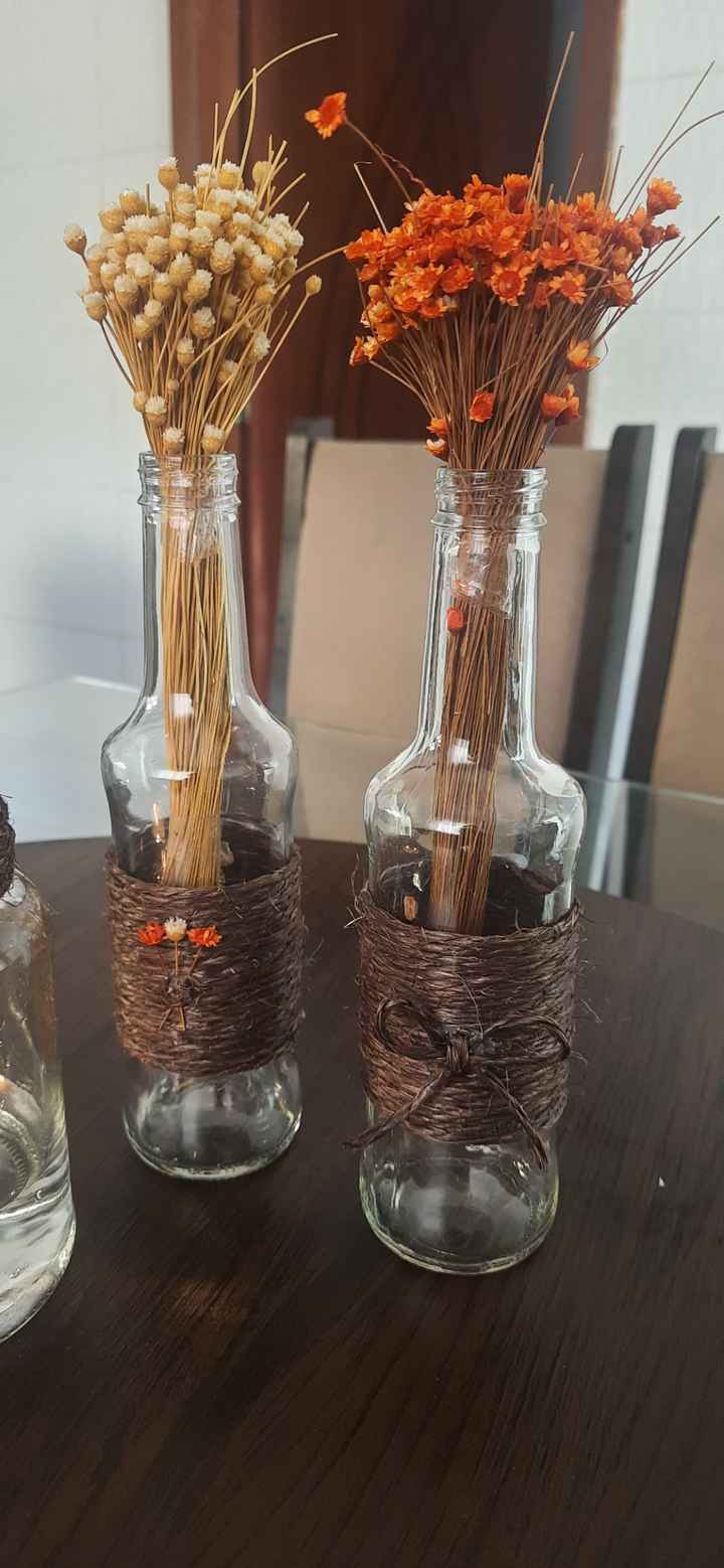 Centro de mesa diy - garrafinhas decoradas e pote com vela - 3