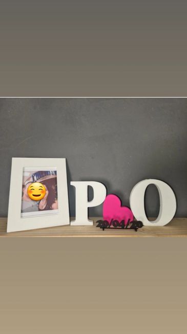 Iniciais em mdf + coraçao; data e porta retrato 1