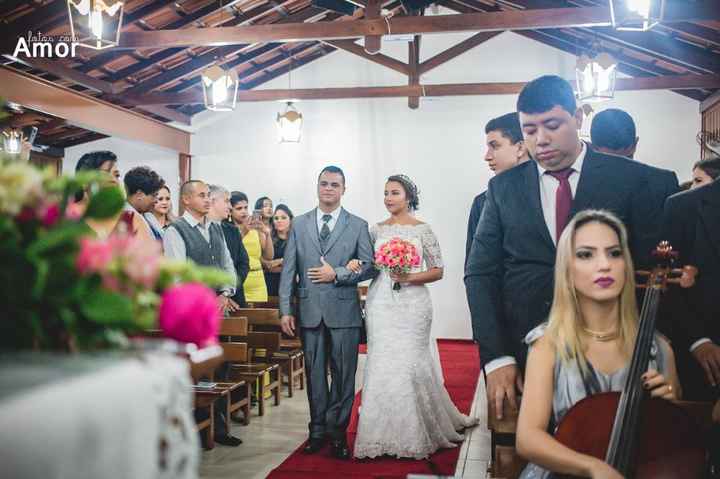 Entrando na igreja (Super nervosa!)