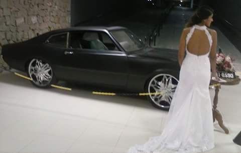 Usar vestido curto na festa ou permanecer com o vestido de noiva? - 2