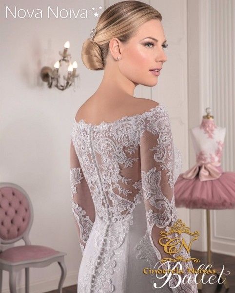 5. Vestido detalhes em renda