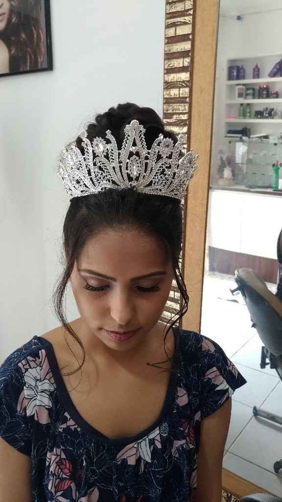 Prévia: Penteado e make - 6