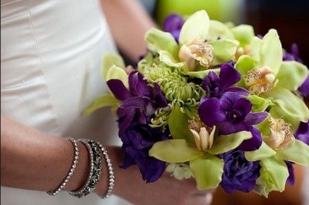 com orquídeas verdes