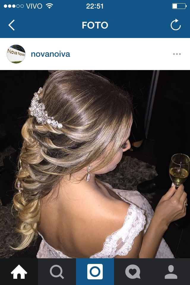 Qual tipo de coroa e mantilha usar em casamento ao ar livre ? - 1