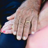 Casados há 61 anos, idosos ganham uma bela sessão fotográfica... - 2