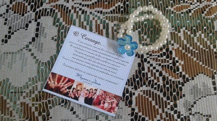 Corsage para as madrinhas.