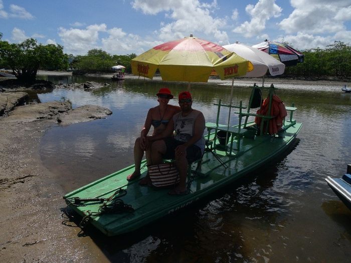 Passeio de jangada no mangue em Porto de Galinhas