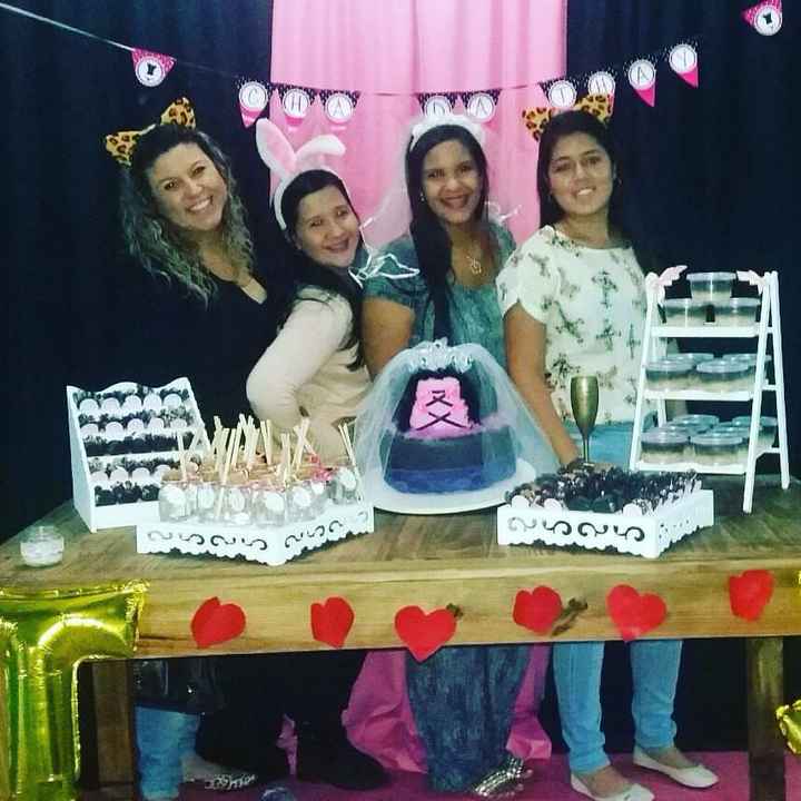 Chá de lingerie Thay