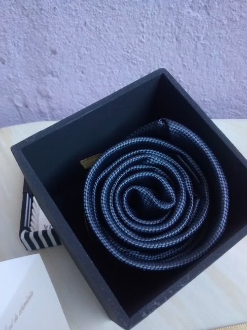 Interior (padrinhos) - uma gravata para usar no dia do casamento.